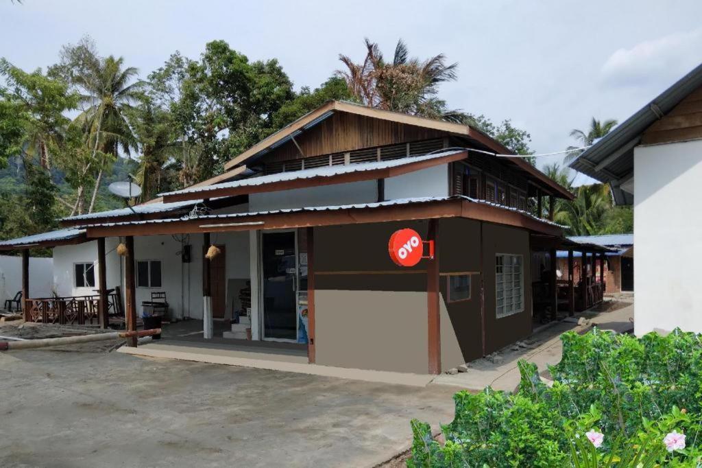 Oyo 90176 D'Cruz Sunrise Villa Pantai Cenang  Exteriér fotografie